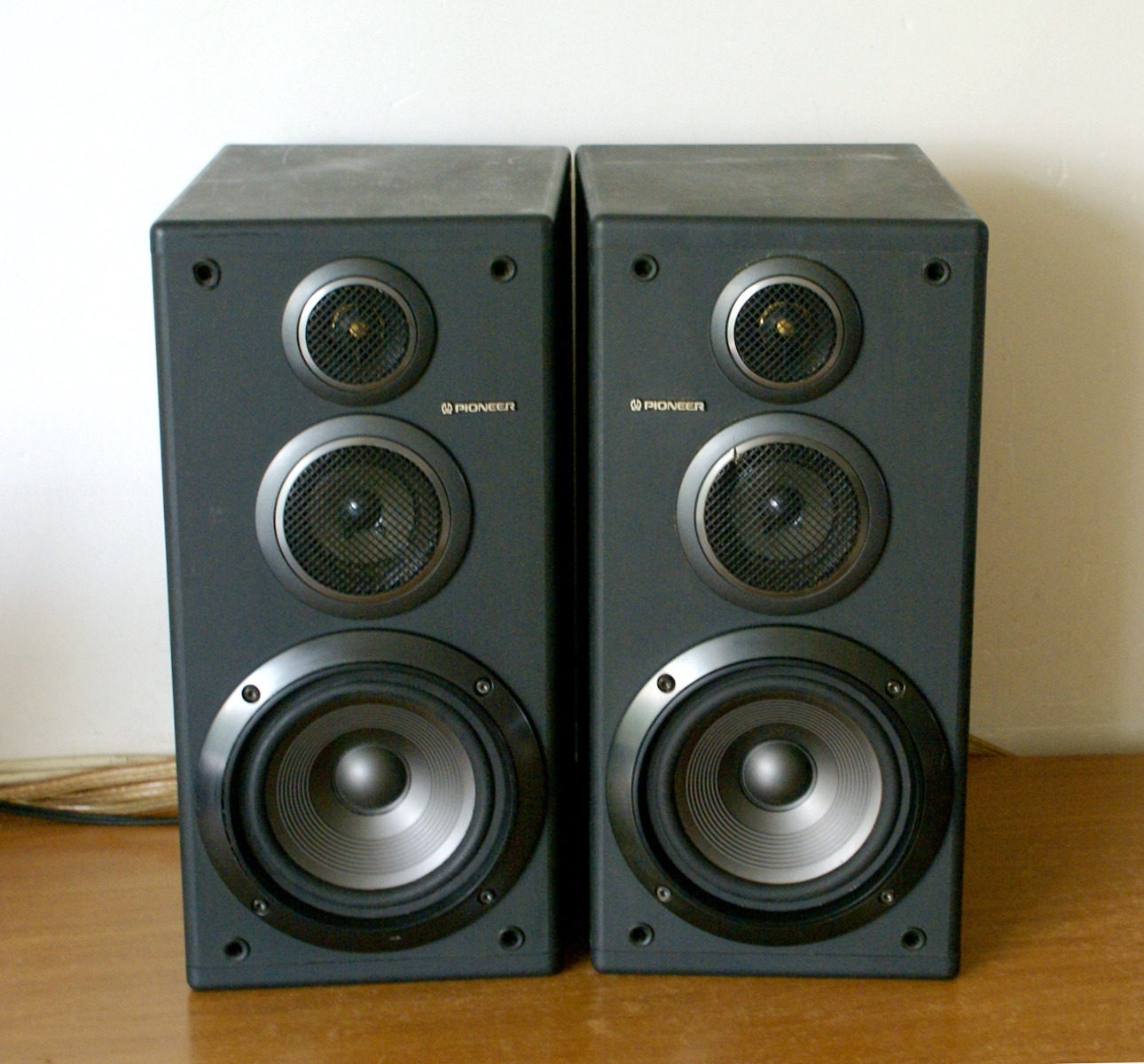 Купить магнитола Оригинальный Пионер с-p710v хорошие полочные колонки ...