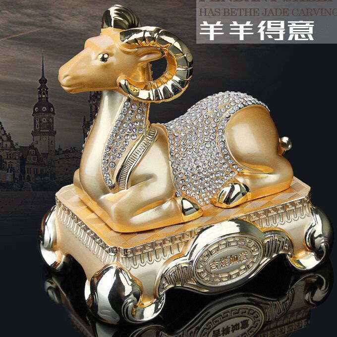进口镶钻羊年车载男女香水座摆件高档羊创意饰品汽车香水座摆件