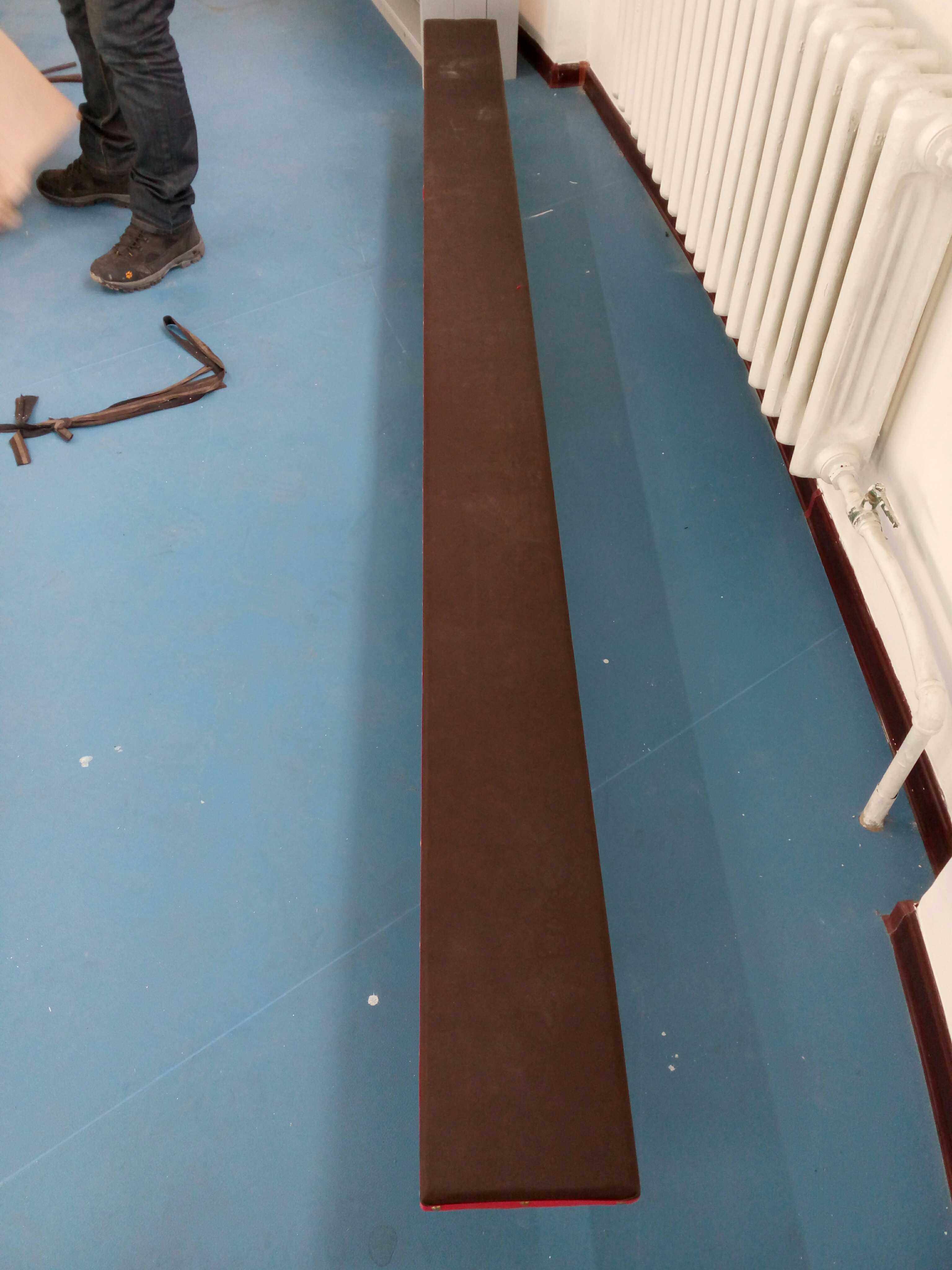 Manufacturer Direct Selling Gymnastics Bench Strip Benches Dressing Room Seats Wooden Bench Iron Legs Pine Wood Bench Gymnastic Sports Rest Bench