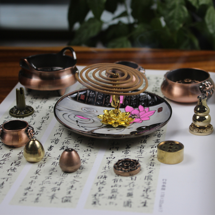 Two-ear three-legged lion ear fingertip copper incense burner brass 9-hole base pure copper gourd lotus incense inserter water drop incense insert