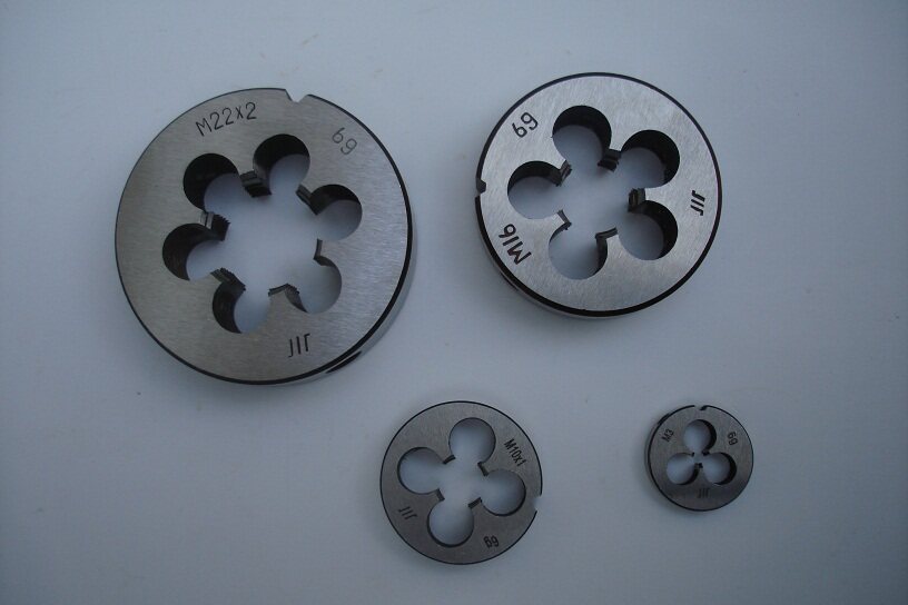 Volume three-turn machine circular tooth tapping M1 M1 2 M1 7 M1 8 M2 M2 2 M2 5 M2 6