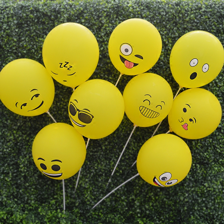 QQ cute expression bag latex balloon wholesale scan code activity micro-business push gift birthday shop balloon decoration