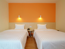 7 Days Hotel Hotel Hotel-Beijing Airport North Line Future Tech City Shop Business Double Bed Room