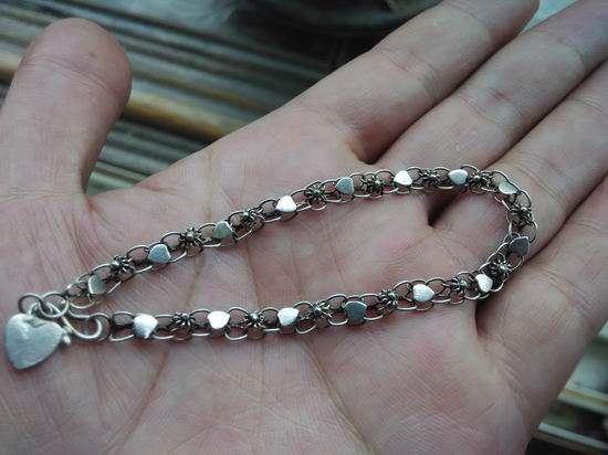 Delicate hand-made of silver-quality silk craftsmanship