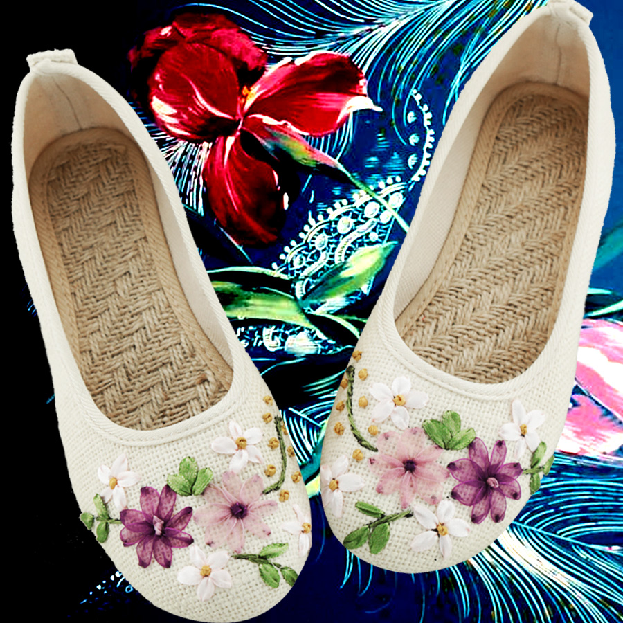 Spring and summer new women's shoes old Beijing cloth shoes national female white embroidery shoes flat sole mom linen large size single shoes