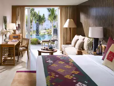 Sanya Mandarin Oriental Hotel Swimming Pool Guanhai Pavilion big bed