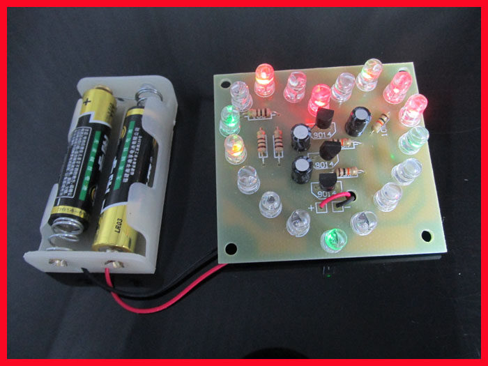 LED心形闪烁灯套件 电子趣味DIY制作 红发红LED散件 带PCB板 七彩LED心形灯