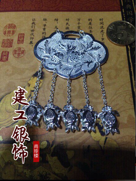 S990 Pure Silver Original Handmade Ornament Chisel Flowers Silver Lock Sheet Hundreds of locks Baby to wear the card Shoe Shoes Tablet