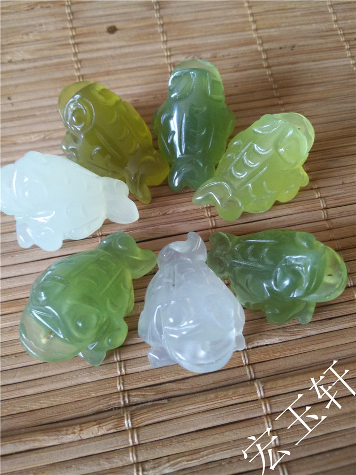 Xiuyu Golden Toad Pendant Natural Jade Pendant Ice Yellow Green Decoration Pendant Men's and Women's Style Clothing Matching