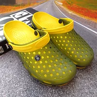 Летние модные дышащие тапочки в стиле Crocs, мужская пляжная пляжная обувь, мюли на плоской подошве, босоножки, мягкая подошва