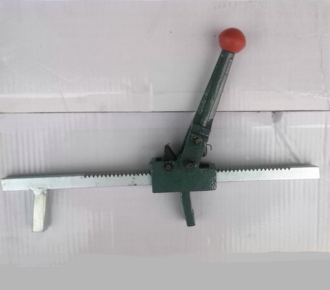 Manual tyre expander for the tyre repair tool expansion machine