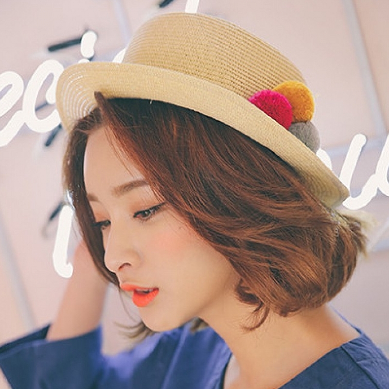 韩国stylenanda官方正品 可爱配色绒球点缀草编帽-象牙色