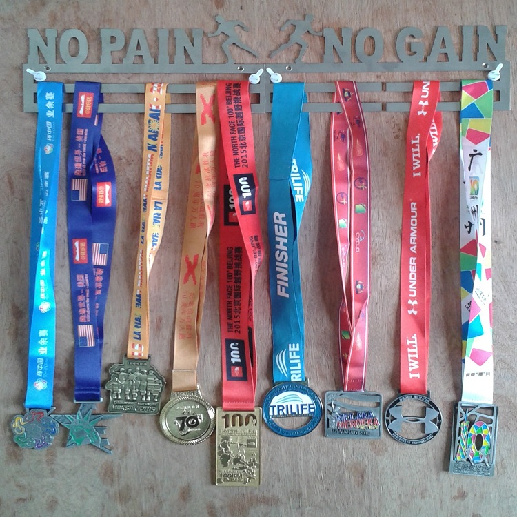 Marathon finish memorial plaque medal display stand Stainless steel double two-layer decorative rack pylons Souvenir display stand