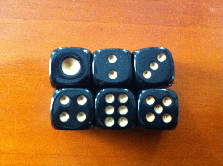 13MM plastic black gold dot dice suitable for KTV food stalls bar nightclub color sieve 100 pieces