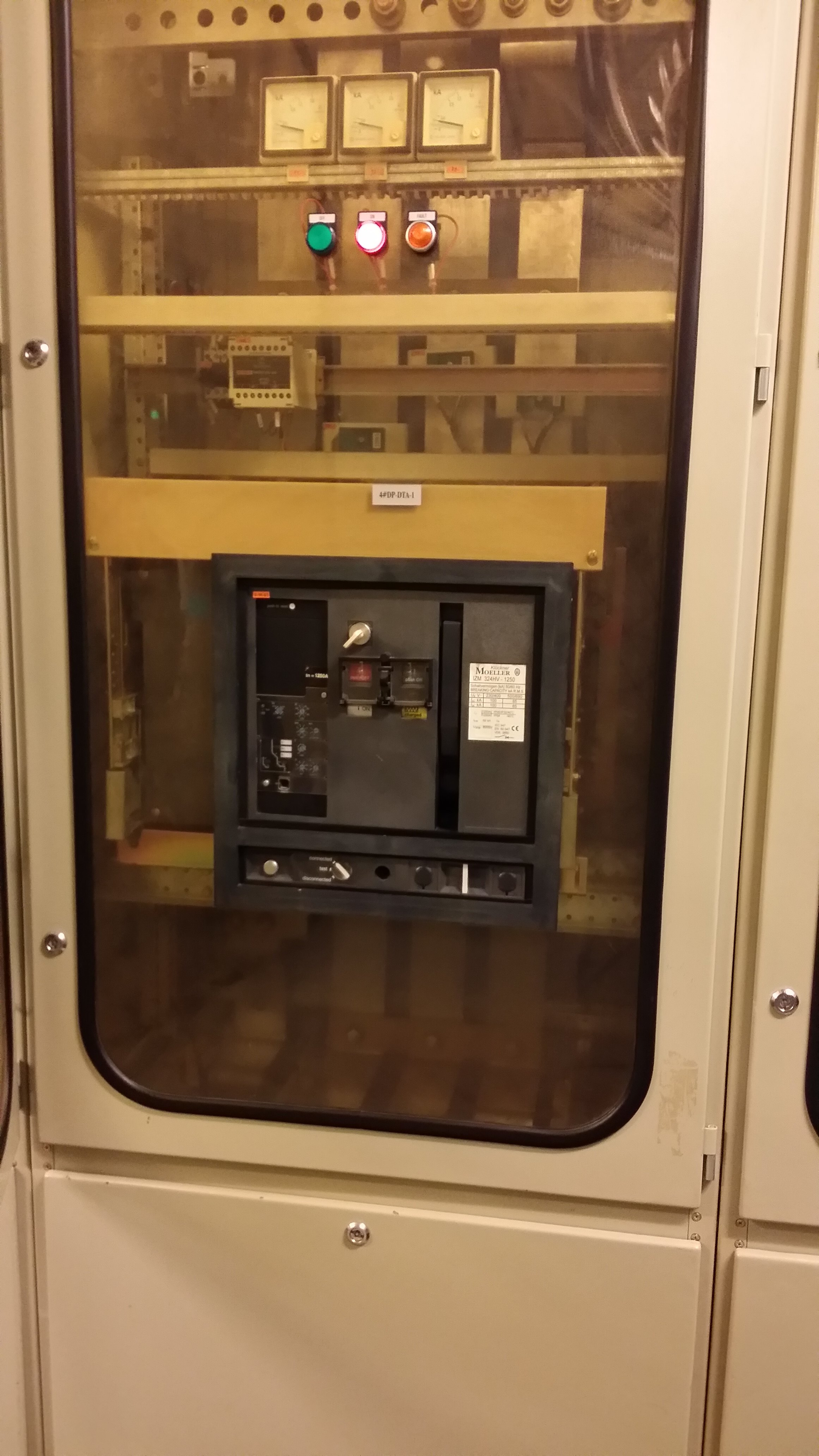 Merlin Gerin Meilan M12H1 3P STR38S drawer type fixed circuit breaker