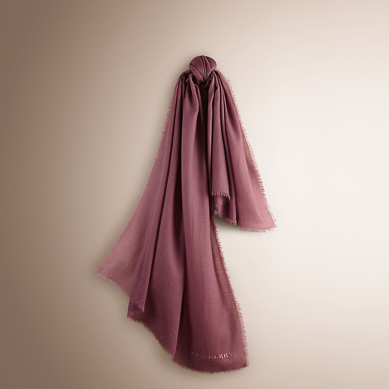 Burberry博柏利 绣标轻盈羊绒围巾 39781431