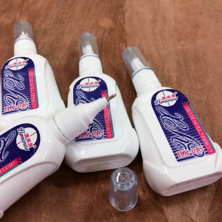 Bonas 015 coating modified liquid correcting liquid student stationery coating change water bottle loading 12ml steel head office correction fluid