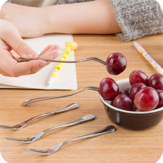 Stainless Steel Fruit Fork Creative Fashion Western Meal Fruit Sign Cake Snack Sweet Fruit Salad Small Fork