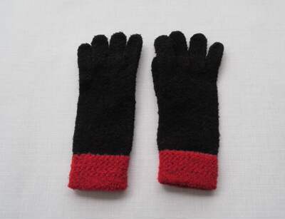 Cost-effective recommendation: Women's coral fleece warm and simple black mittens for export
