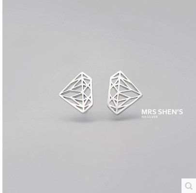 925 Sterling Silver Simple Fashion Sweet Diamond Hollow Geometric Shiny Surface Stud Earrings Women's Hypoallergenic New Products