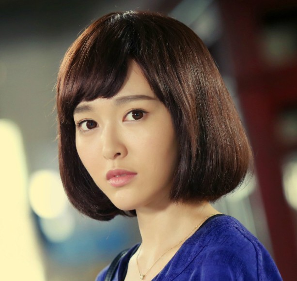 Zhao Mo Sheng Tang Yan The whole wig real hair with the same Qi oblique bangs pear flower head bobo head short hair