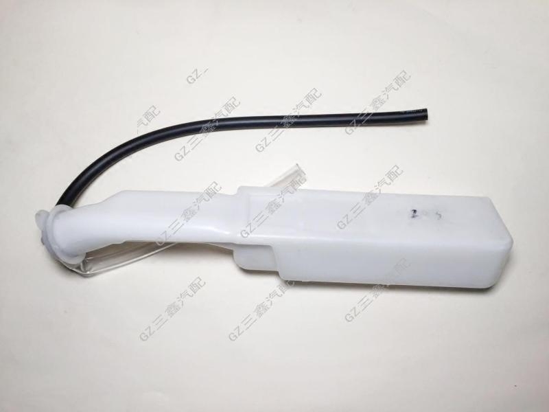 Auxiliary water tank Mitsubishi Southeast Lingyue V3 auxiliary kettle Lingshuai pay kettle Lancer auxiliary water tank spare kettle accessories