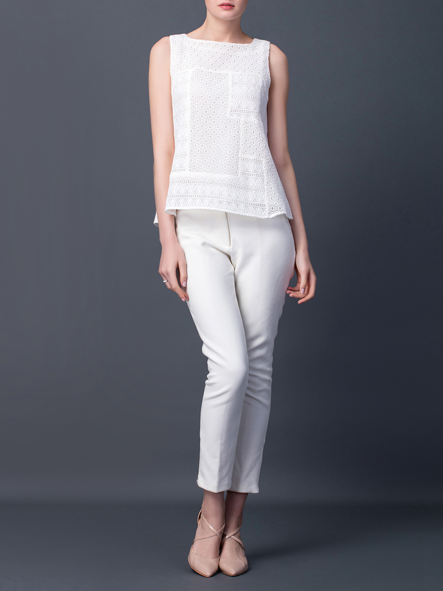 JESSICA 白色花型镂空无袖上衣