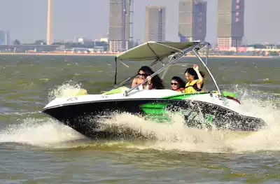 Glass fiber luxury motorcycle speedboat yacht high speed boat fishing boat fishing boat with off-board machine