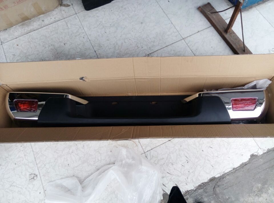 Xiaochaishen JAC Rich Anchi Oriental Red Pickup-Задний Бампер Узел Угловая декоративная пластина противотуманная фара
