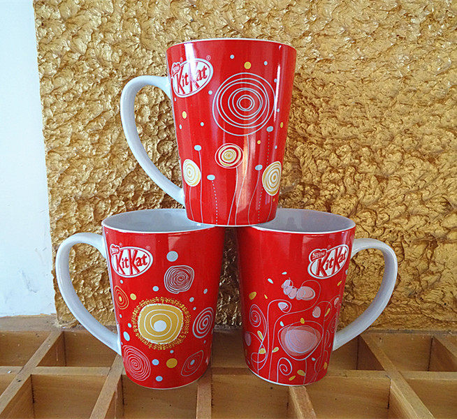 Nestlé theme collection coffee cup Nestlé milk cup red cup export custom cup rare single cup price three kinds of figures to choose from