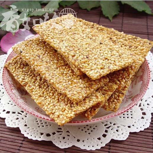 Henan Kaifeng specialty Xingshengde sesame chips handmade hemp chips white sesame chips sesame sugar chips 350g