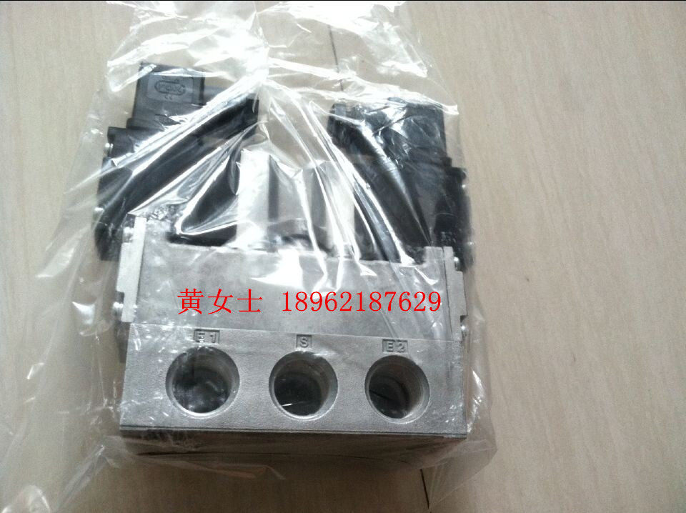 CKD new light gray level gauge three-way valve liquefied gas pressure regulating valve solenoid valve 4F520-15-220V