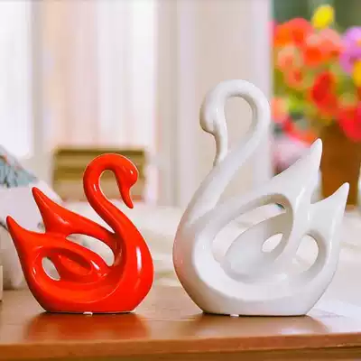Modern home decoration living room TV cabinet ceramic swan ornaments creative wedding gift craft gift decoration European style
