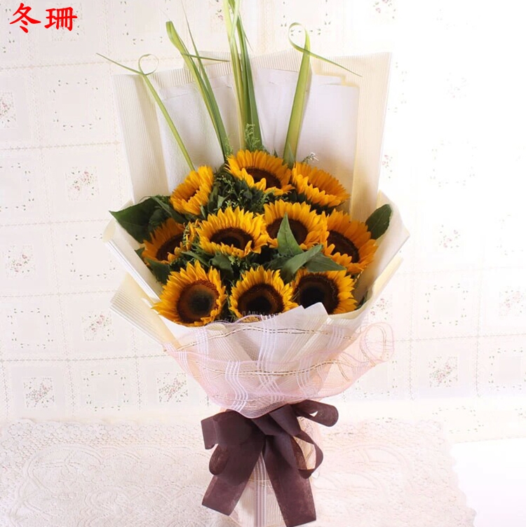 向日葵送长辈领导同事朋友教师节老师鲜花梧州贺州河池修武县花店