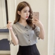 Áo sơ mi kẻ sọc nhỏ tươi mới 2018 hè Hàn Quốc phiên bản mới của thời trang hoang dã thắt nơ tay ngắn sơ mi form rộng Áo sơ mi