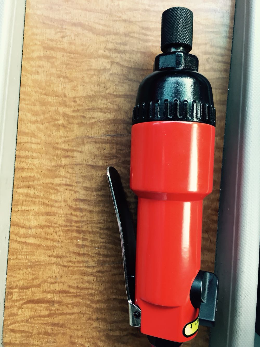 AT-4070A pneumatic screwdriver