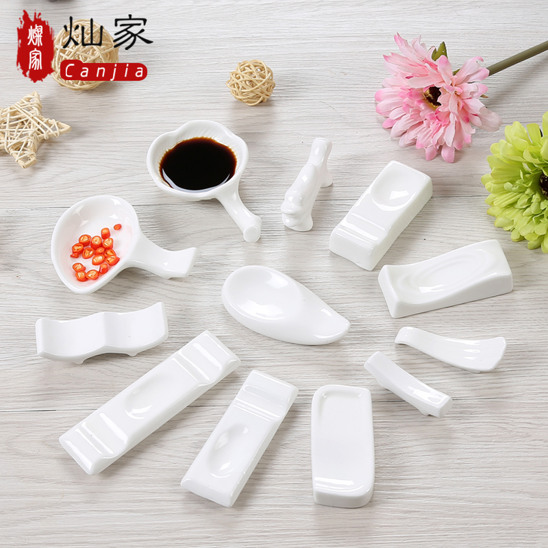 Chopsticks rack chopstick hold Chopsticks pillow pure white ceramic hotel table cutlery set Chopsticks Chopsticks pillow creative spoon holder