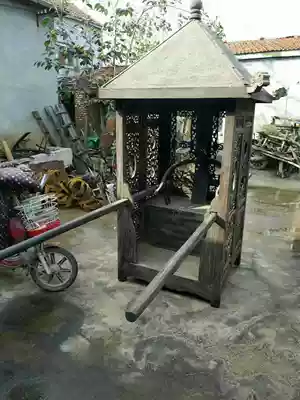 Hot sale nostalgic ornaments Antique human lift sedan chair Pure solid wood old lift sedan chair Film and television props Folk eight big sedan chair