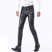 Printemps Saison dautomne New Body Small Leggings Pants High Elasticité Tide Mid Youth Locomotive Tight Leather Pants Mens Fashion Youthful Bars