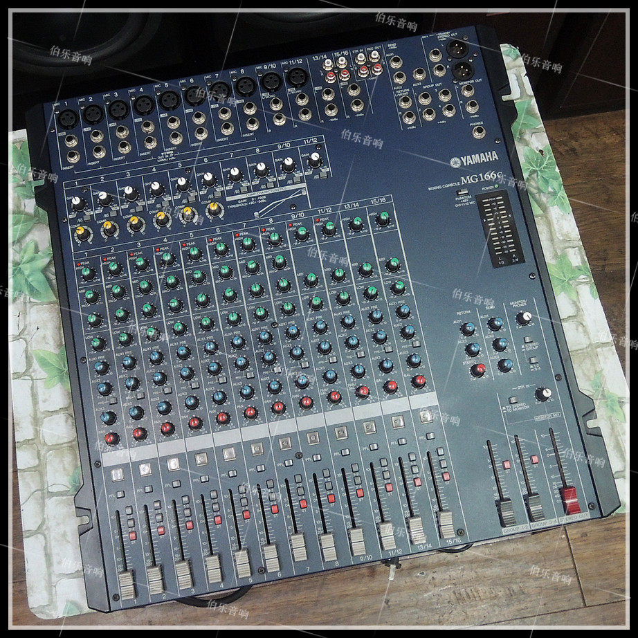 Original second-hand Japanese Yamaha Yamaha MG166C professional stage performance 16-way mixer