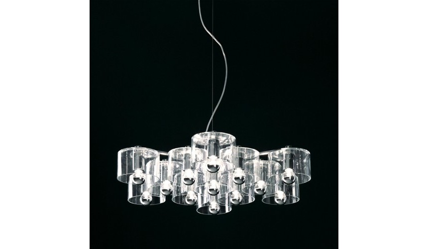 The German Italian Olce Fiore 423433 chandelie in the light of the 