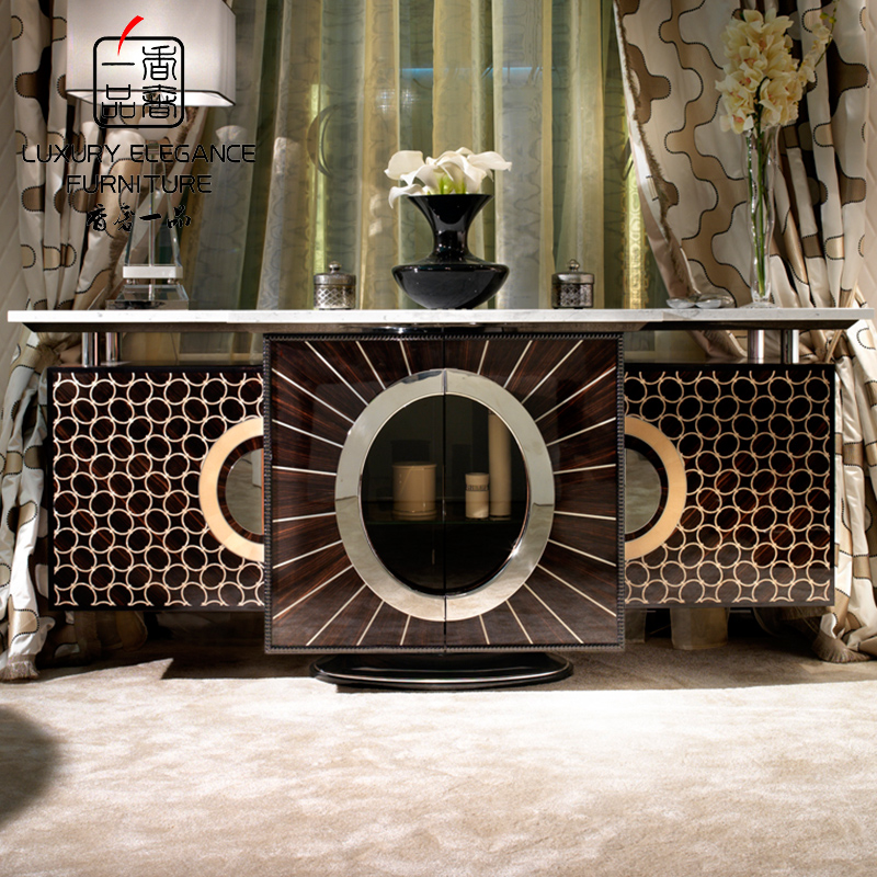 ����һƷ�Ҿߺ��ִ����ͱ߹�tle026