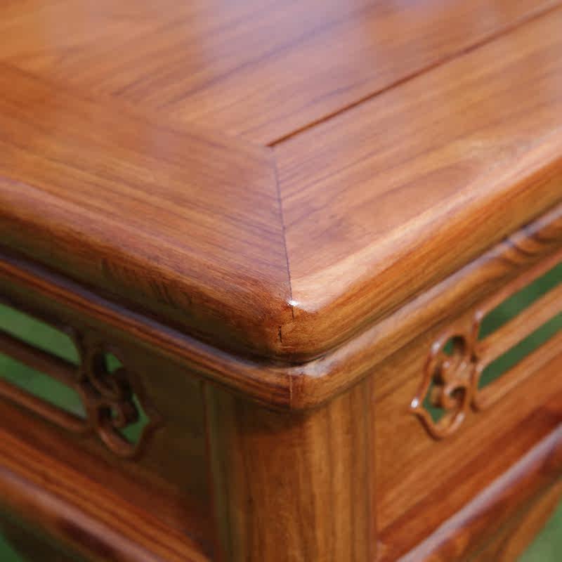 ��������ʽ�Ҿߺ�ľ����