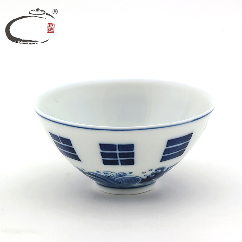 And auspicious hand - made sample tea cup jingdezhen blue And white porcelain bowl with kung fu tea set manually cup water lines