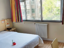 7 Days Hotel chain hotel · Xian Jiaotong University Medical College Weiyijie subway station store Ali exclusive bed room