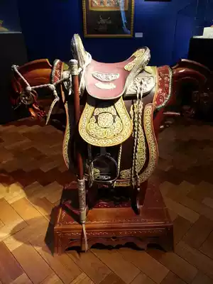 Mongolian saddle silver decoration Gold and silver carved hollow leather saddle