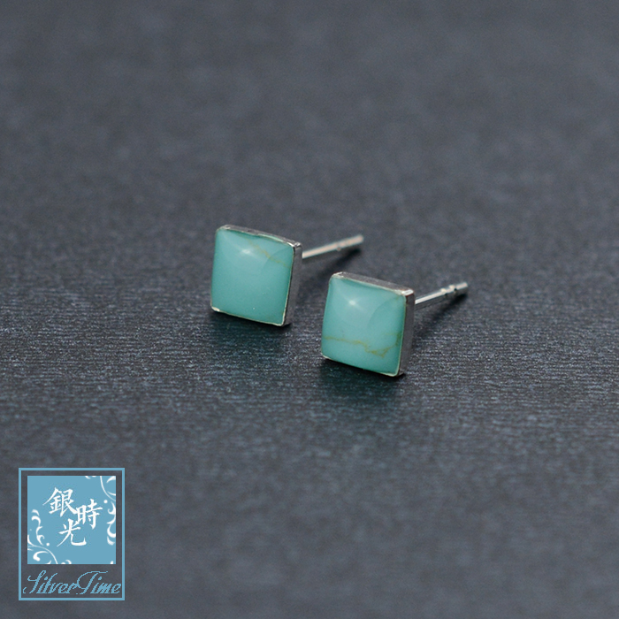 Silver Time S925 Sterling Silver Stud Earrings Mini Square Natural Color Shell Mint Green Earrings Fashion Earrings for Men and Women