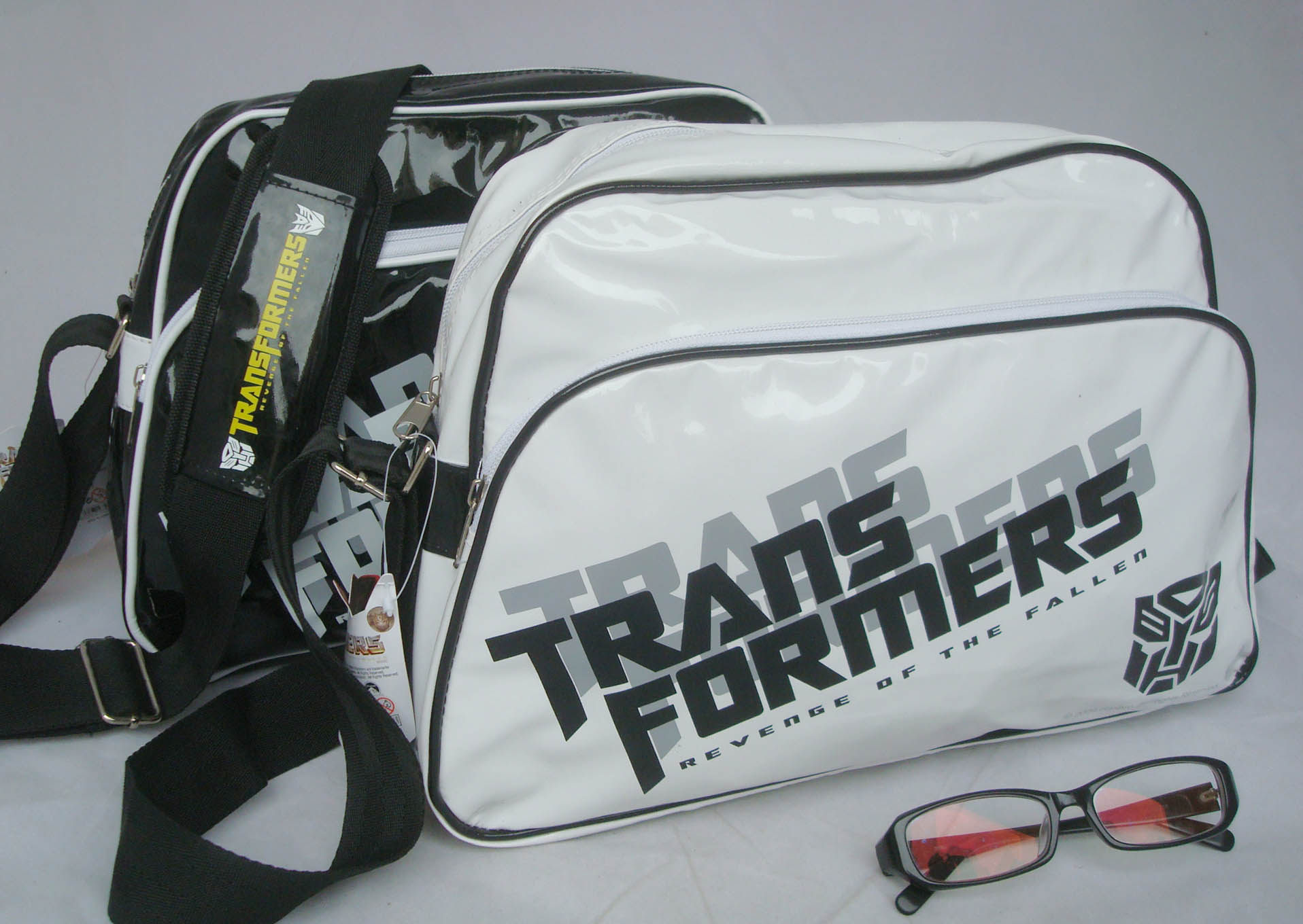 Light good leather leisure sports shoulder slope bag teenage bag bag big and secondary school students bag zipper