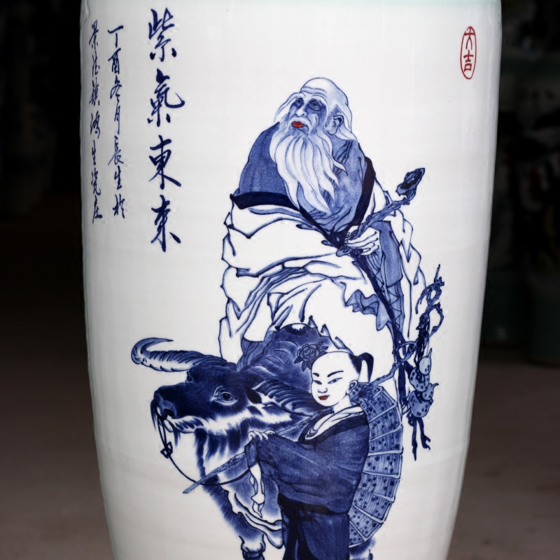 Jingdezhen blue and white porcelain ceramic floor big vase hand - made sabingga sukdun dergici jimbi figure sitting room of modern Chinese style household furnishing articles