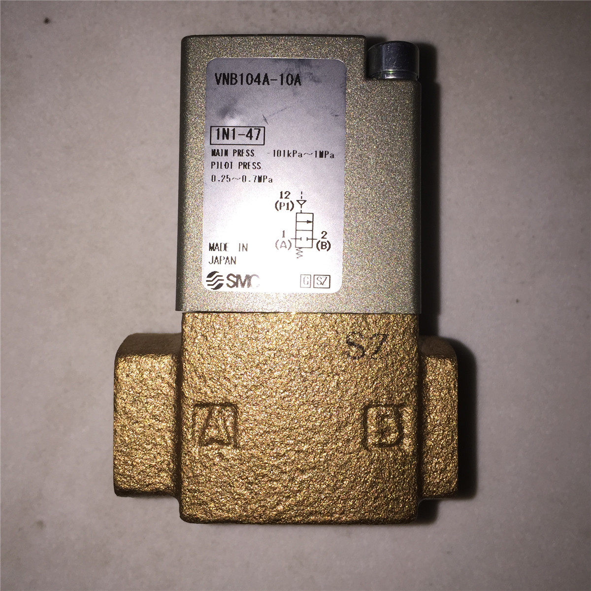 SMC air control valve VNB104A10A Japanese SMC solenoid valve VNB104A